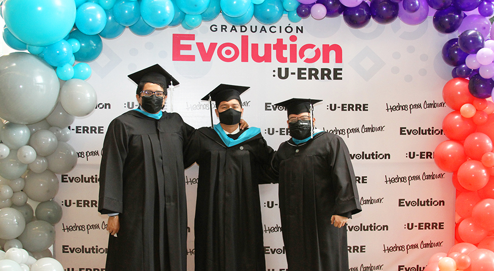 Celebra U-ERRE graduación 2021